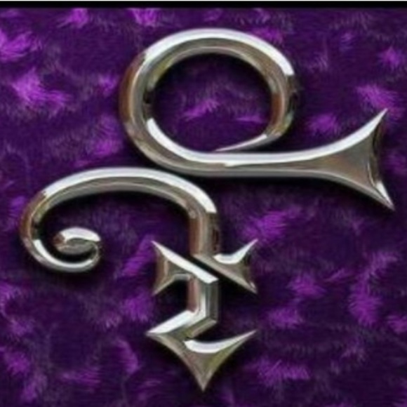 Meet your Posher, Elsie - Picture 1 of 1